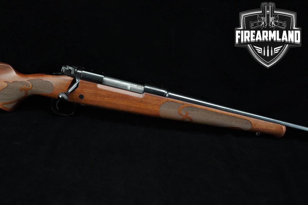 Winchester Model 70 Featherweight 270 Win 22" Winchester-Model-70 +ORIG BOX