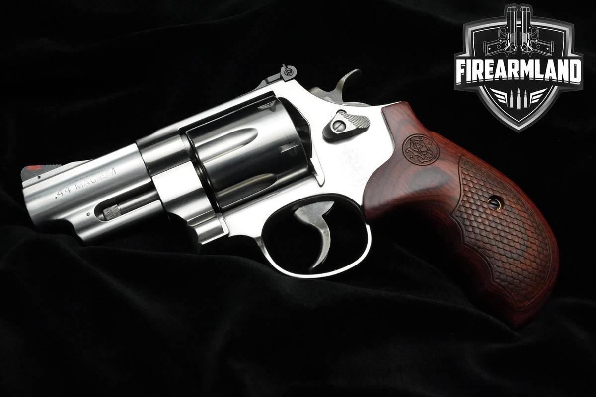 Smith & Wesson (S&W) Model 629-6 Deluxe 44 Magnum 4" S&W 629-6 +ORIG CASE