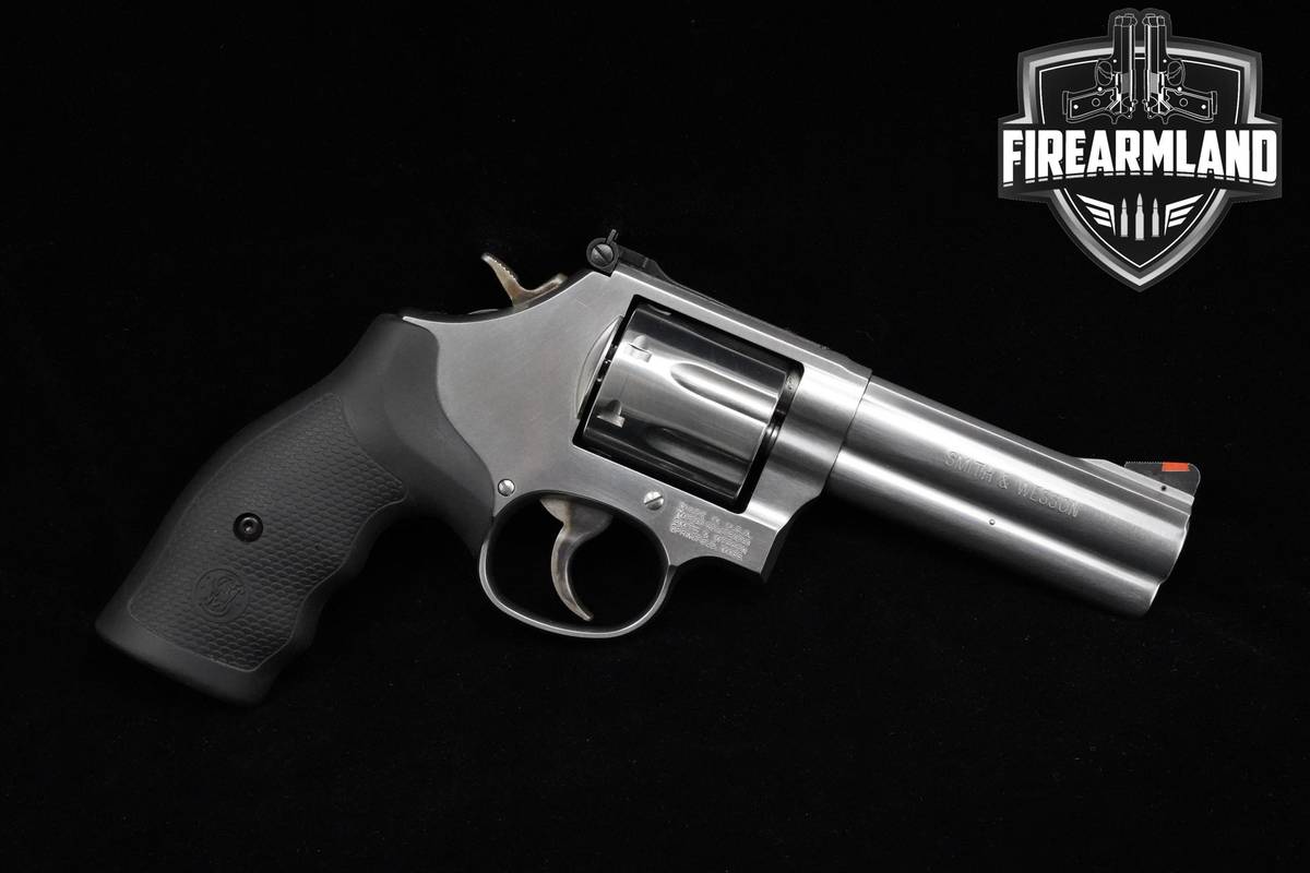7-SHOT Smith & Wesson Model 686-6 Plus 357-Magnum 4" S&W 686-6 + OG-CASE