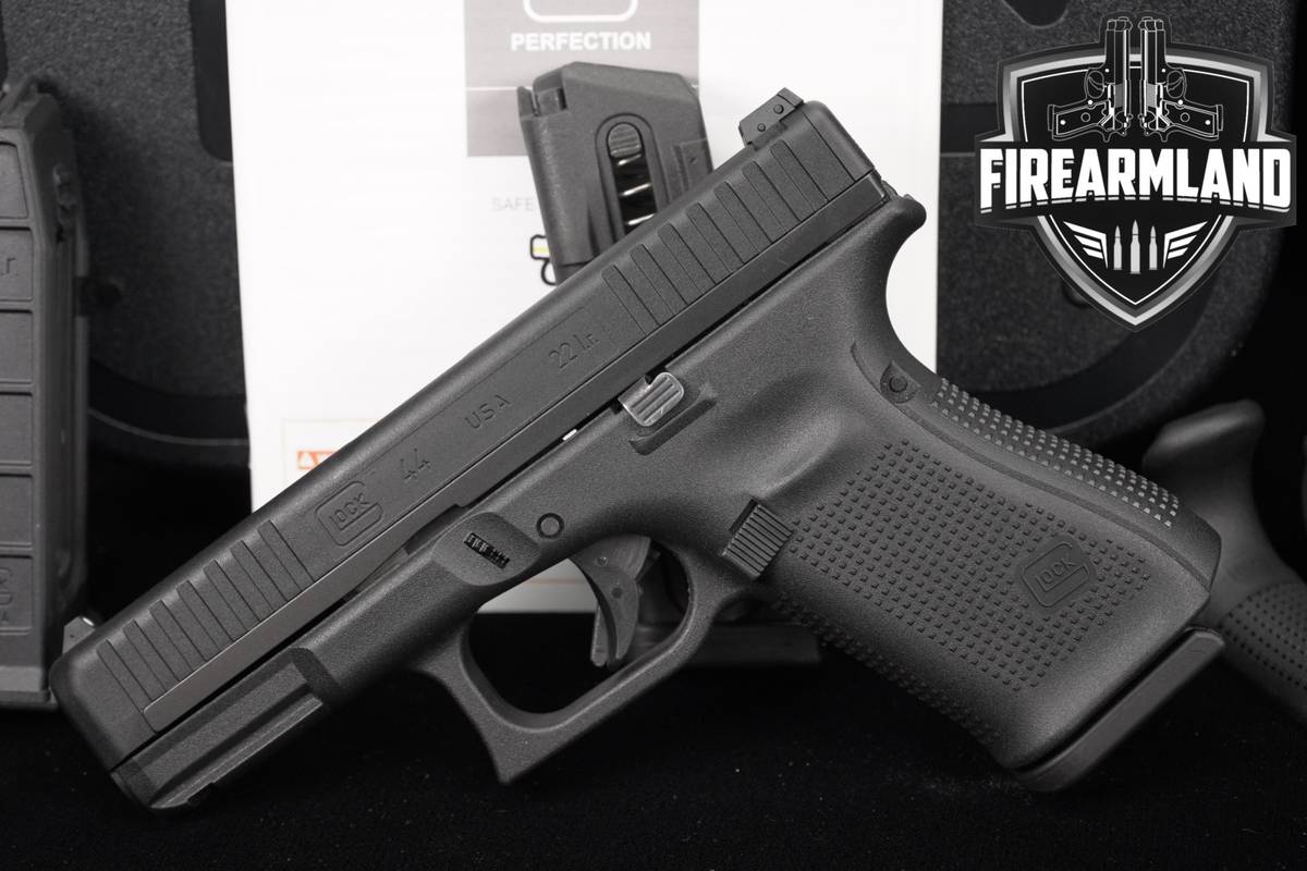 Glock 44 G44 22LR 4.02 +3 MAGS & ORIG CASE