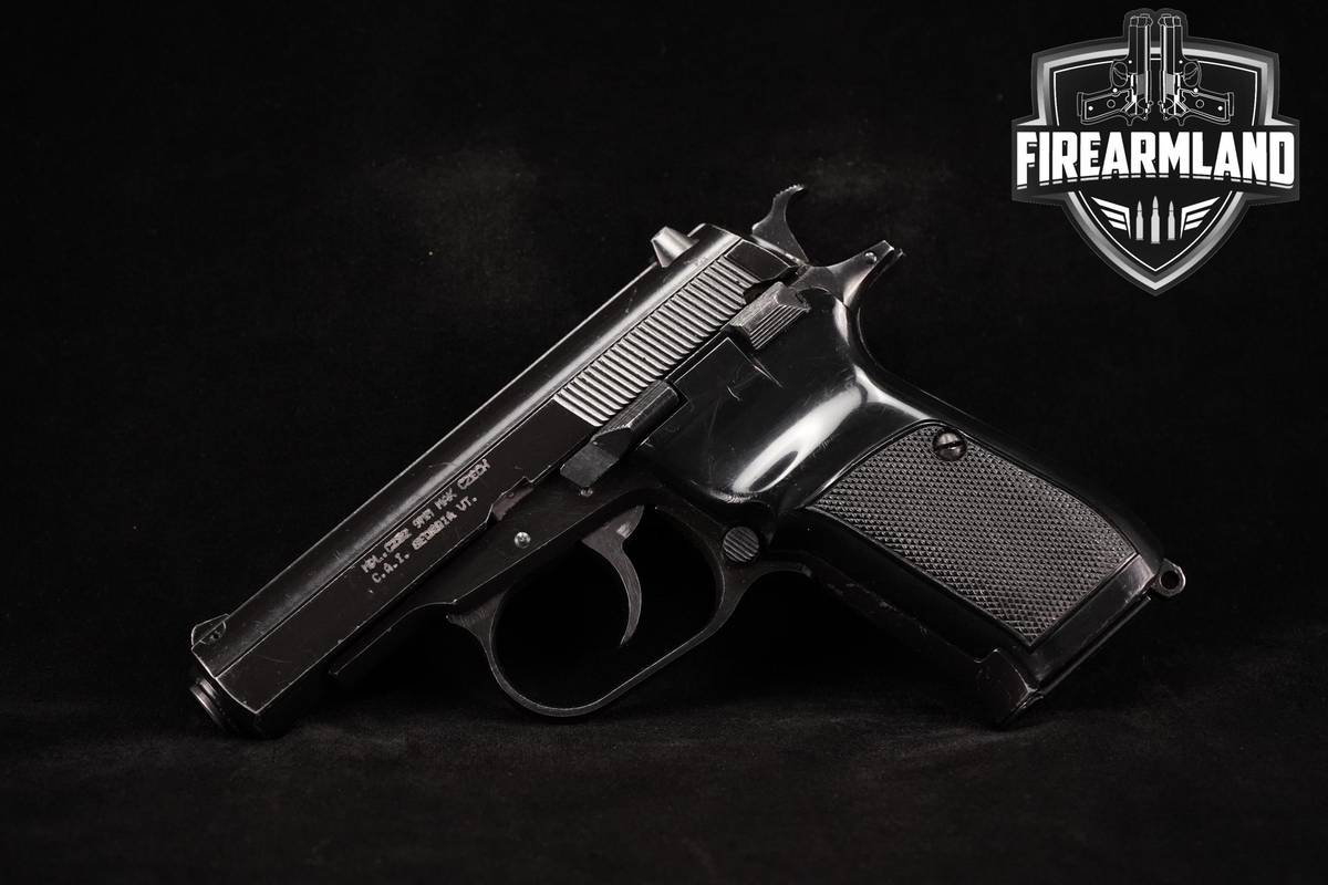 1985 CZ CZ82 82 Late Military / Transition (Type 3) 9mm Black Enamel DA/SA