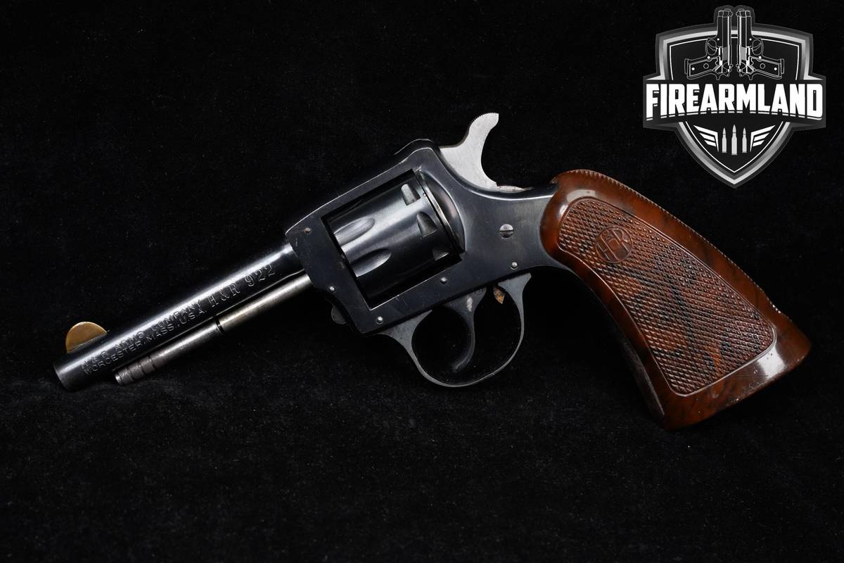 1946 Harrington & Richardson H&R Model 922 22LR 4 Blued DA/SA
