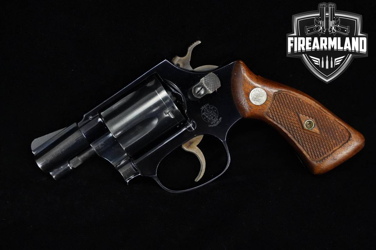 Smith & Wesson Model 37 Chiefs Special Airweight 38 Special 2" S&W 37