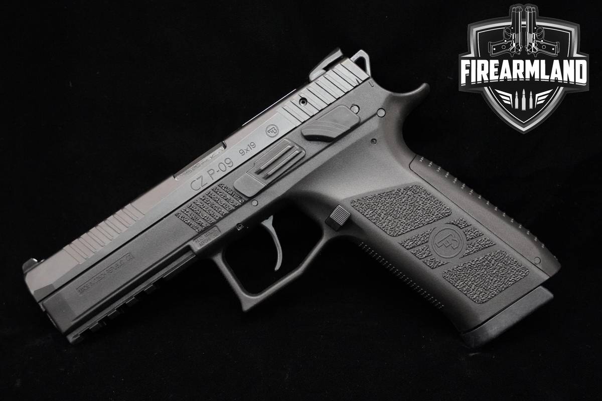 LIKE-NEW CZ P-09 9mm CZ-P-09 P09 +2 MAGS