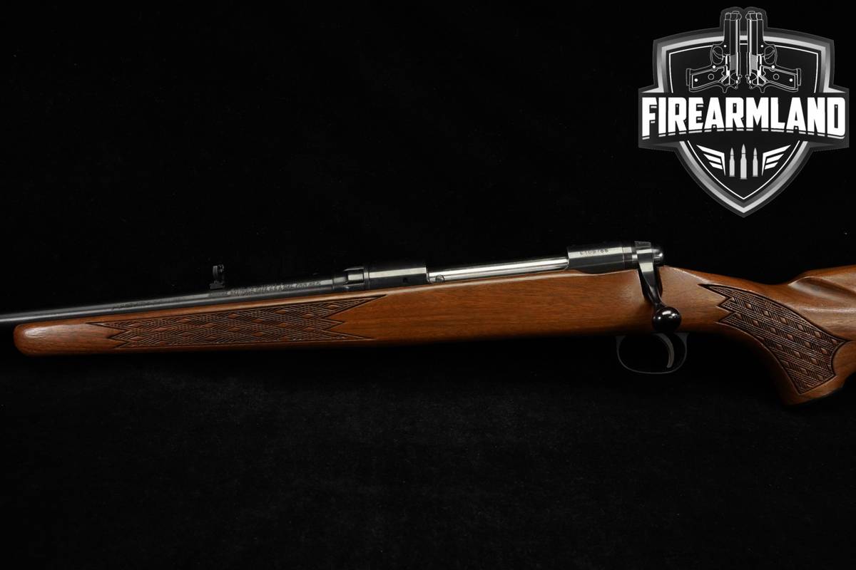 LEFT-HAND Savage Arms Model 110CL Series J 7mm Rem Magnum Blued & Walnut