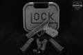 Glock 17 Gen5 9mm Luger Black in Excellent Condition Image 2