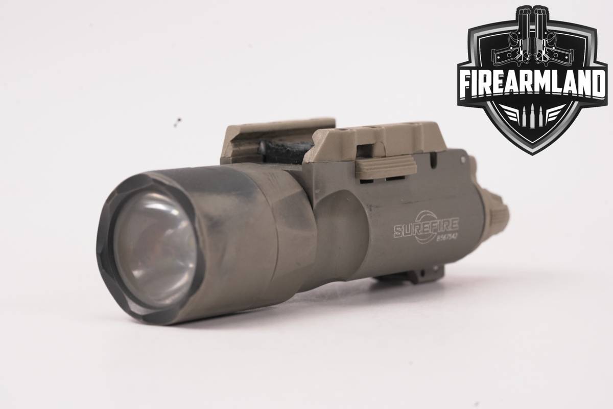 SureFire X300 Ultra X300U-A 1000 Lumens & 11,300 Candela Weapon Light X-300
