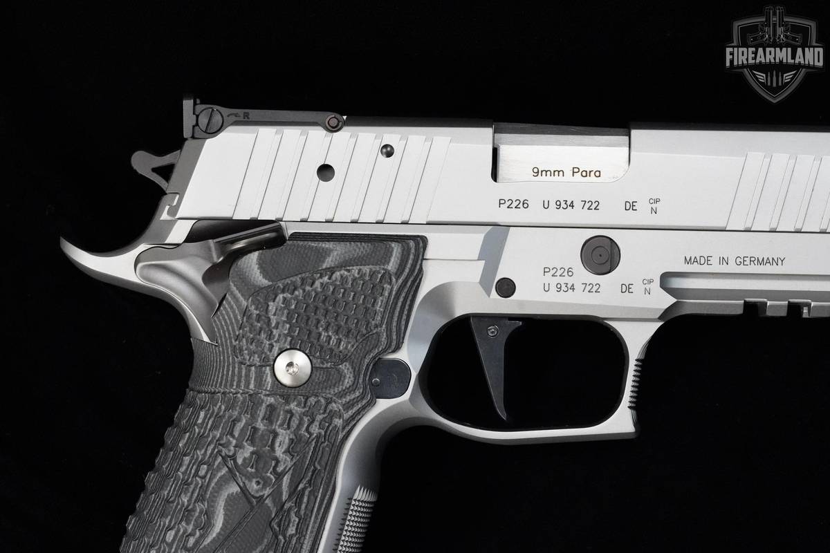 2012-2015 Sig Sauer P226 X-SIX Supermatch German Mastershop 9mm Luger Silver in Factory New Condition Image 4