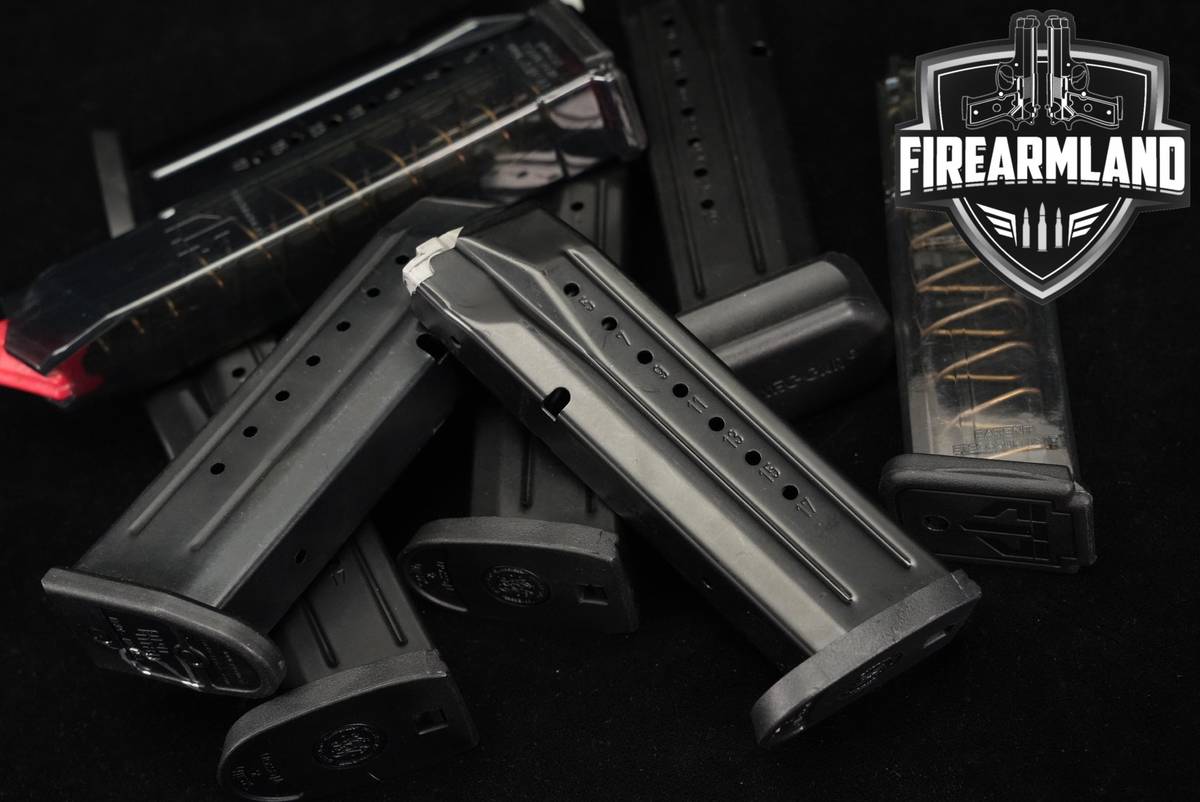 EIGHT (8) Smith & Wesson (S&W) M&P9 Magazines 9mm Luger M&P 9 Mags