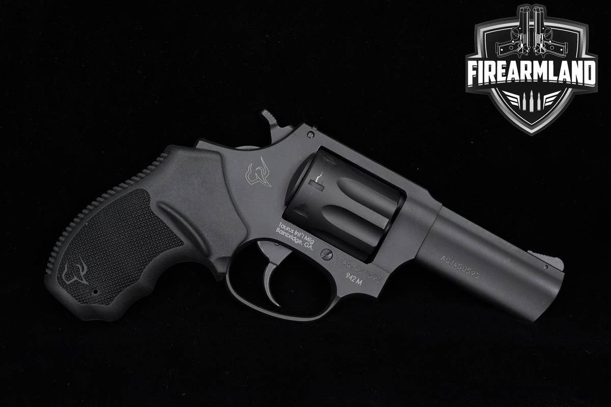 Taurus 942M 22-WMR 3" High-Capacity +ORIG BOX