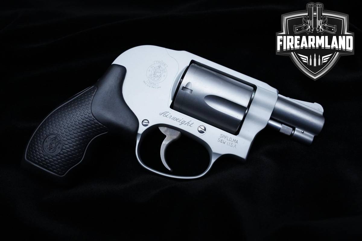 Smith & Wesson (S&W) Model 638-3 Airweight 1.88 638-3 S&W +ORIG CASE