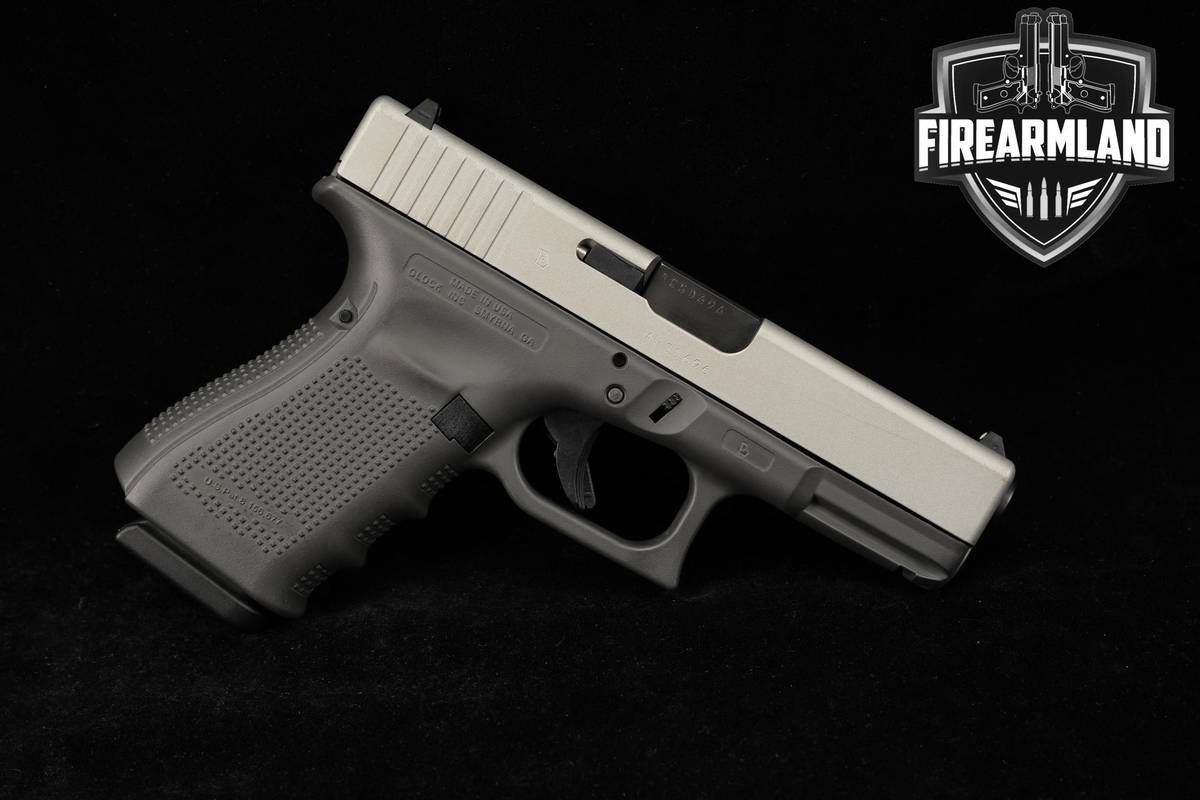 Glock 19 Gen4 9mm 4.02 Two-Tone Silver & Black +4 MAGS & ORIG CASE
