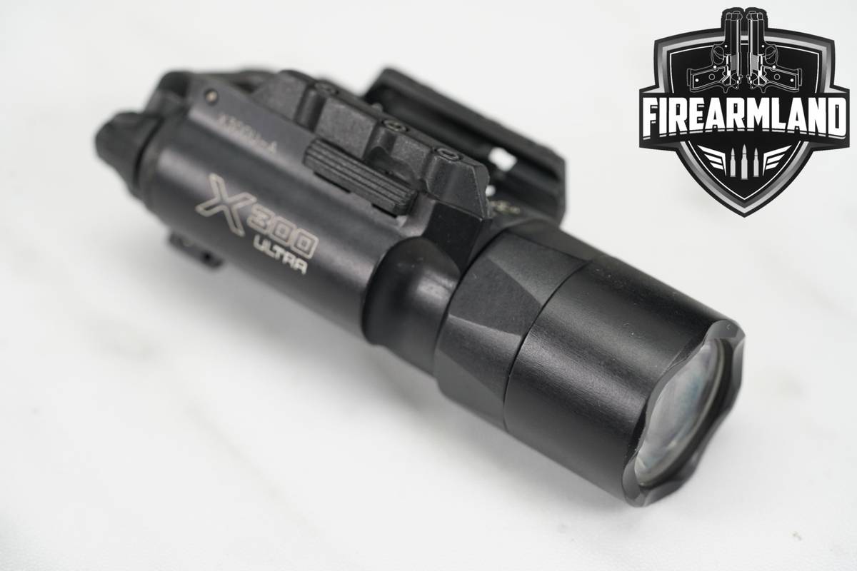 SureFire X300 Ultra X300U-A 1000 Lumens & 11,300 Candela Weapon Light X-300