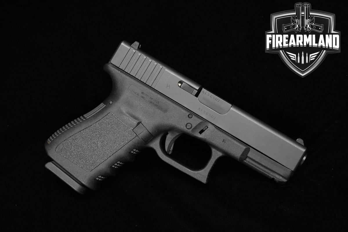 Glock 19 Gen3 9mm 4.02" G G19 Gen 3 +3 MAGS & HOLSTER