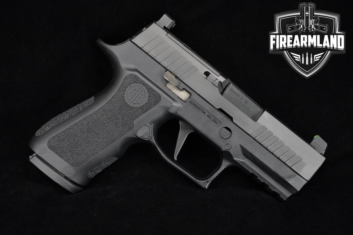 Sig Sauer P320 Compact 9mm Sig-Sauer-P320 OPTIC READY +4 MAGS & ORIG CASE