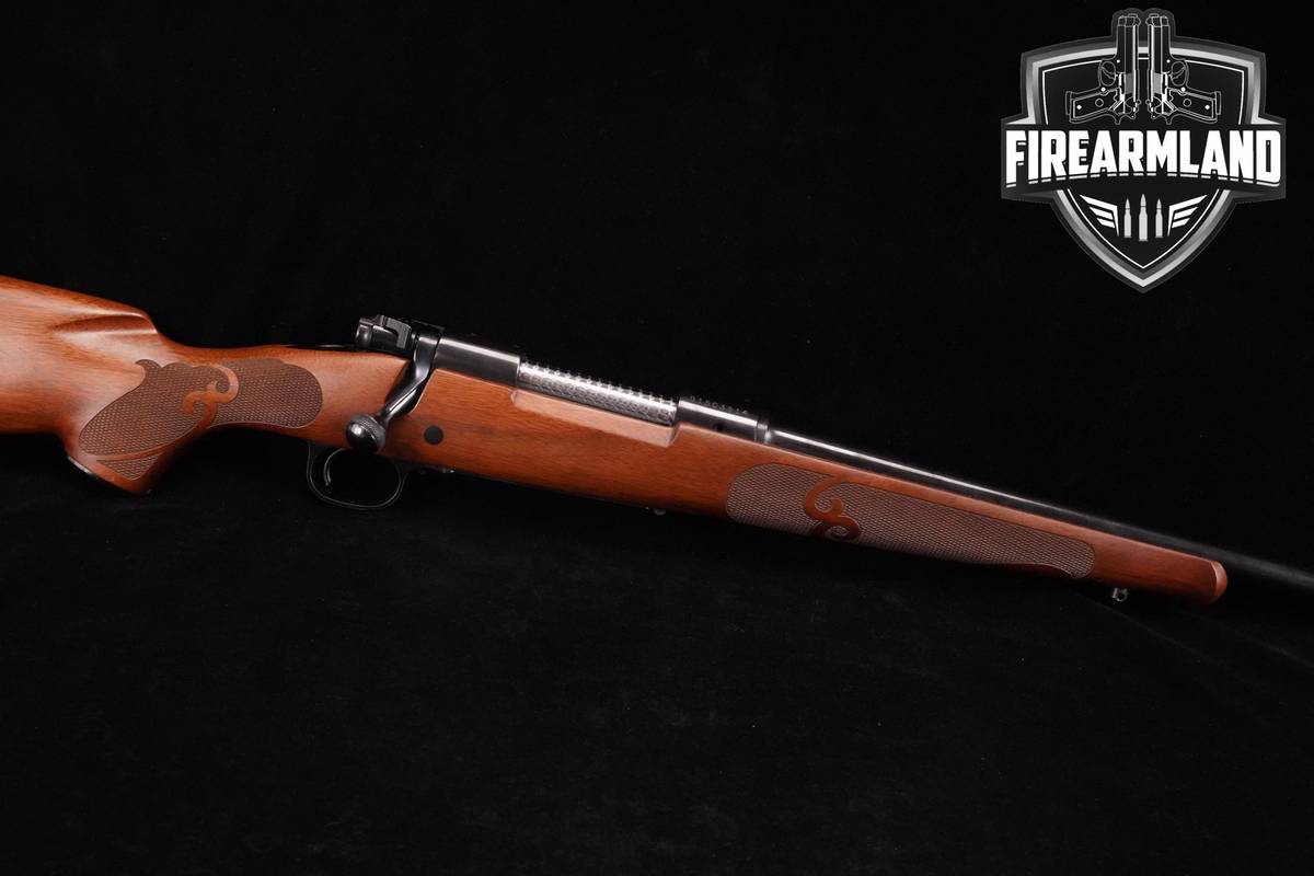 LIKE-NEW 1981 Winchester Model 70 XTR Featherweight 270-Win 22" Blued