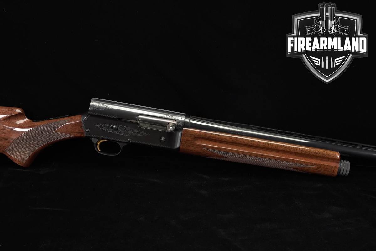 1973 Browning Auto-5 Light Twenty 20-Gauge 28 Blued & Walnut 2 3/4"