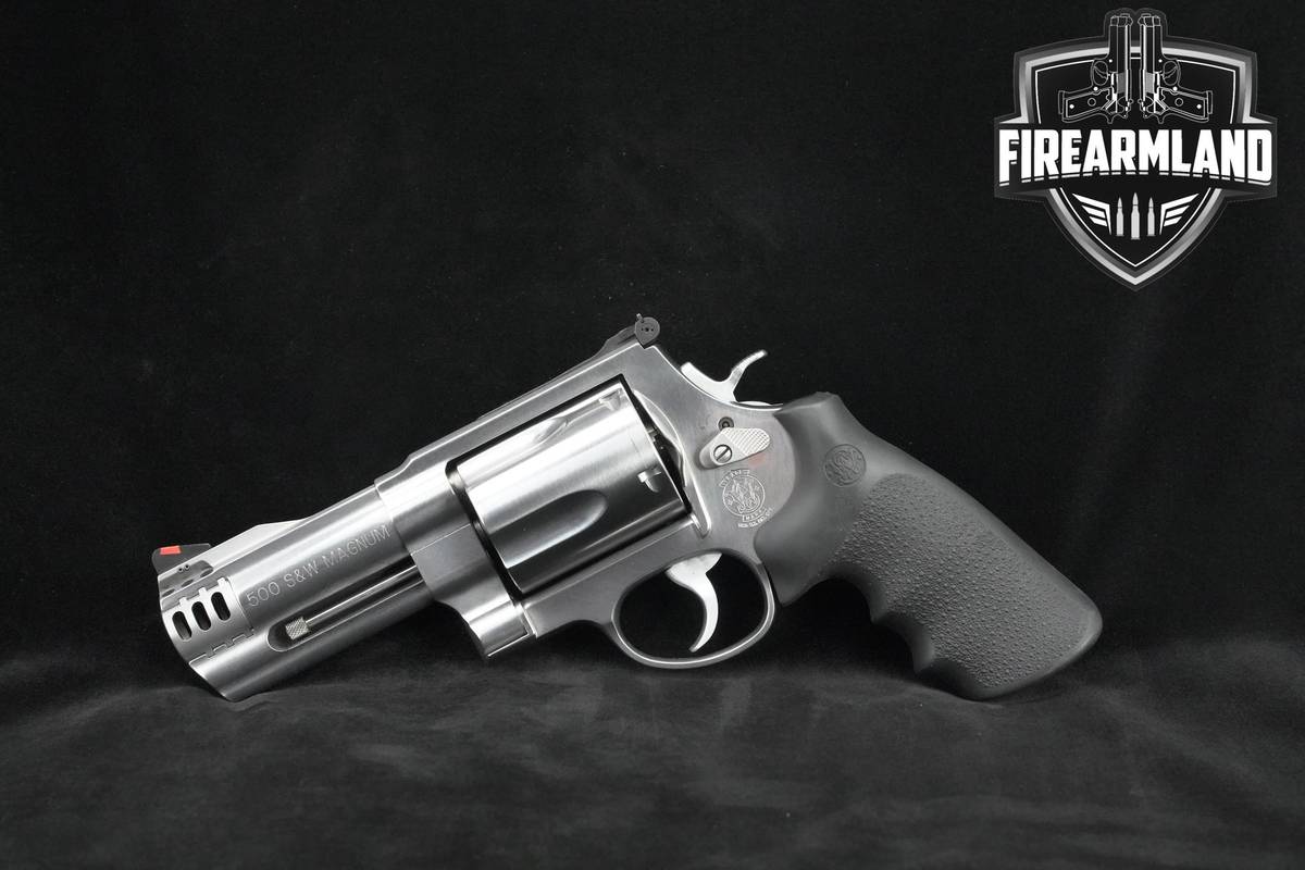 Smith & Wesson (S&W) Model 500 4" Stainless Steel S&W 500 +ORIG CASE