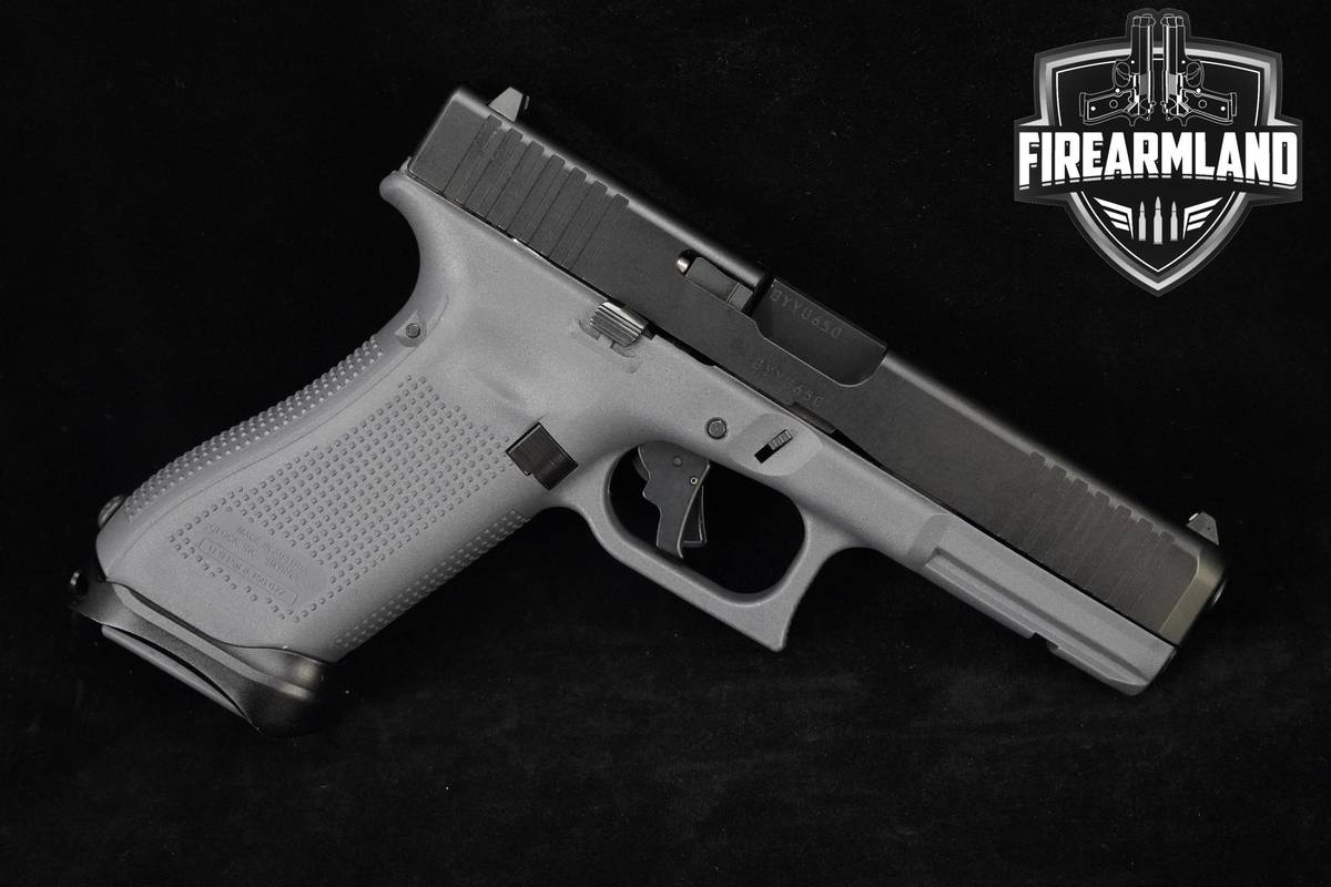 Glock 17 Gen 5 9mm 4.49" two tone Glock-17 G17 G-17 Gen-5 3MAGS & ORIG CASE