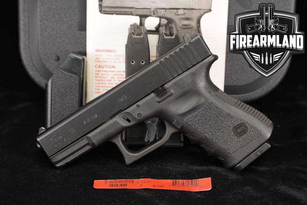 Glock 19 Gen3 G19 Gen 3 9mm 4.02 +THREE MAGS & ORIG CASE