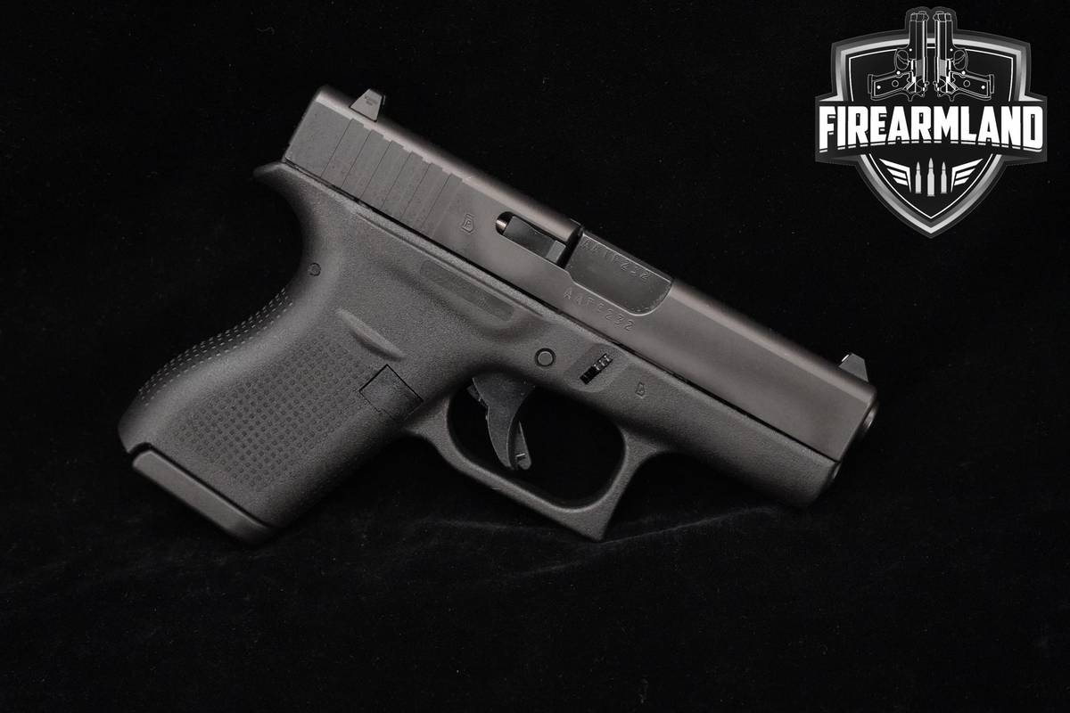 Glock 42 Slimline 9mm 3.25" G42 +2 MAGS, ORIG CASE & HOLSTER