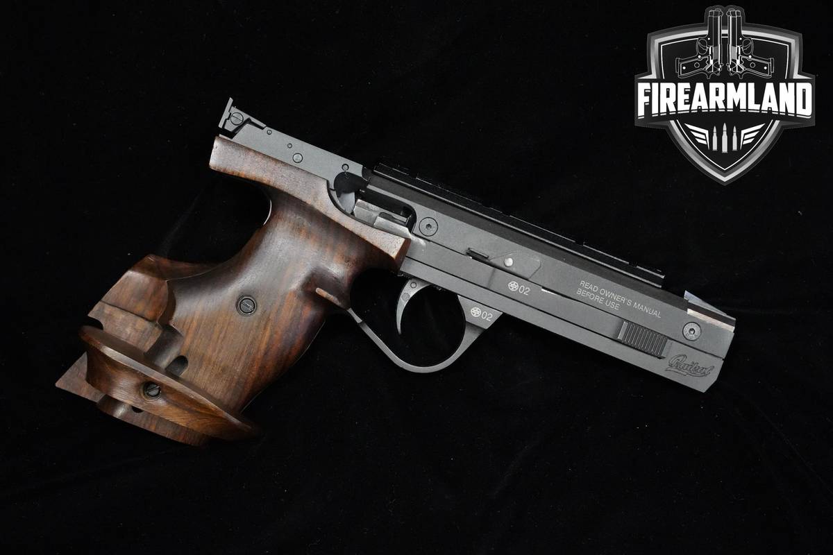 2002 Baikal IZH-35M Target Pistol 22LR 6" Baikal-IZH-35M 2 MAGS & ORIG CASE