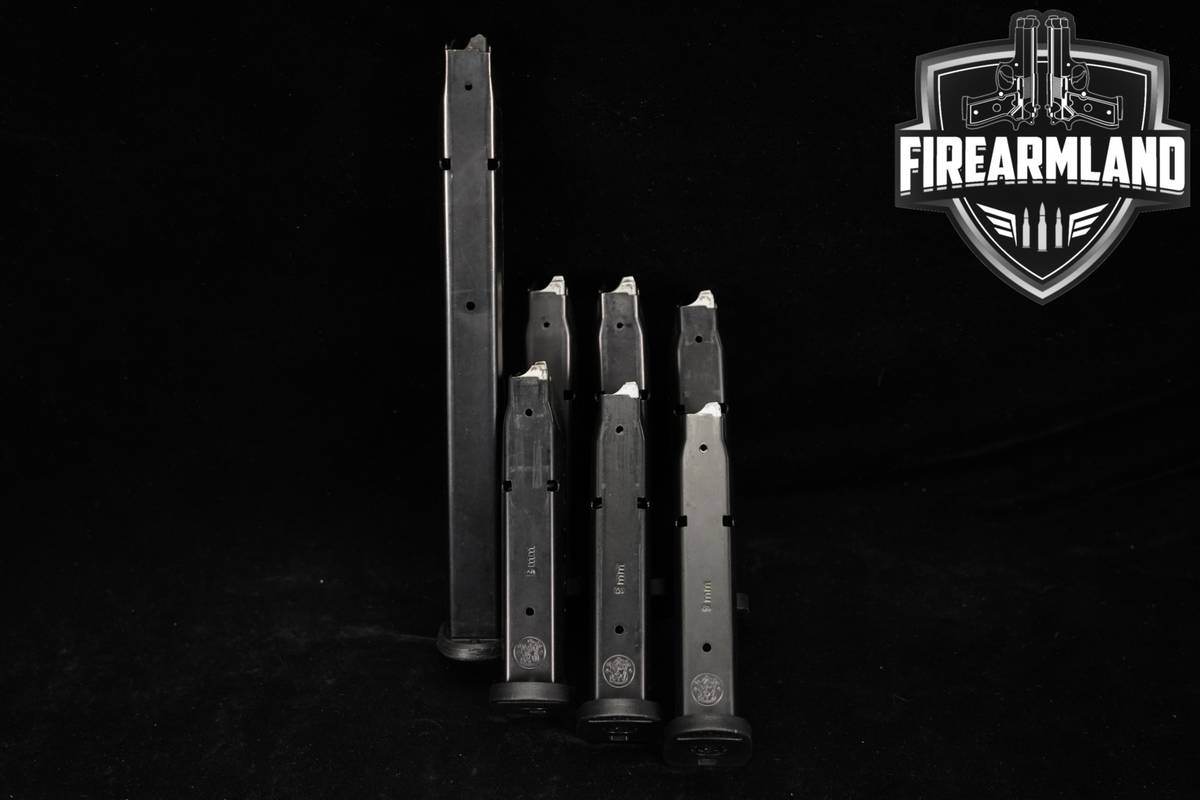 SEVEN (7) Smith & Wesson (S&W) M&P9 17/32 Round Magazines 9mm Luger Mags