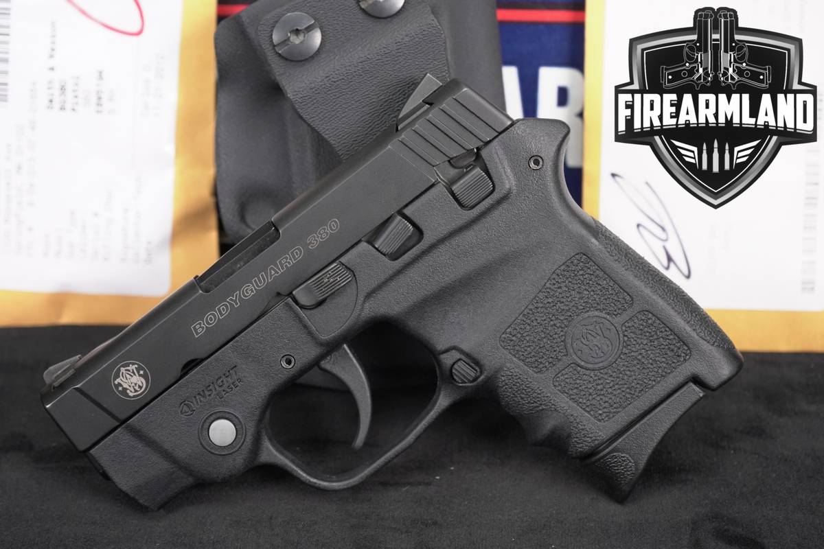 Smith & Wesson Bodyguard 380 S&W Integrated Laser 380ACP +ORIG BOX, HOLSTER