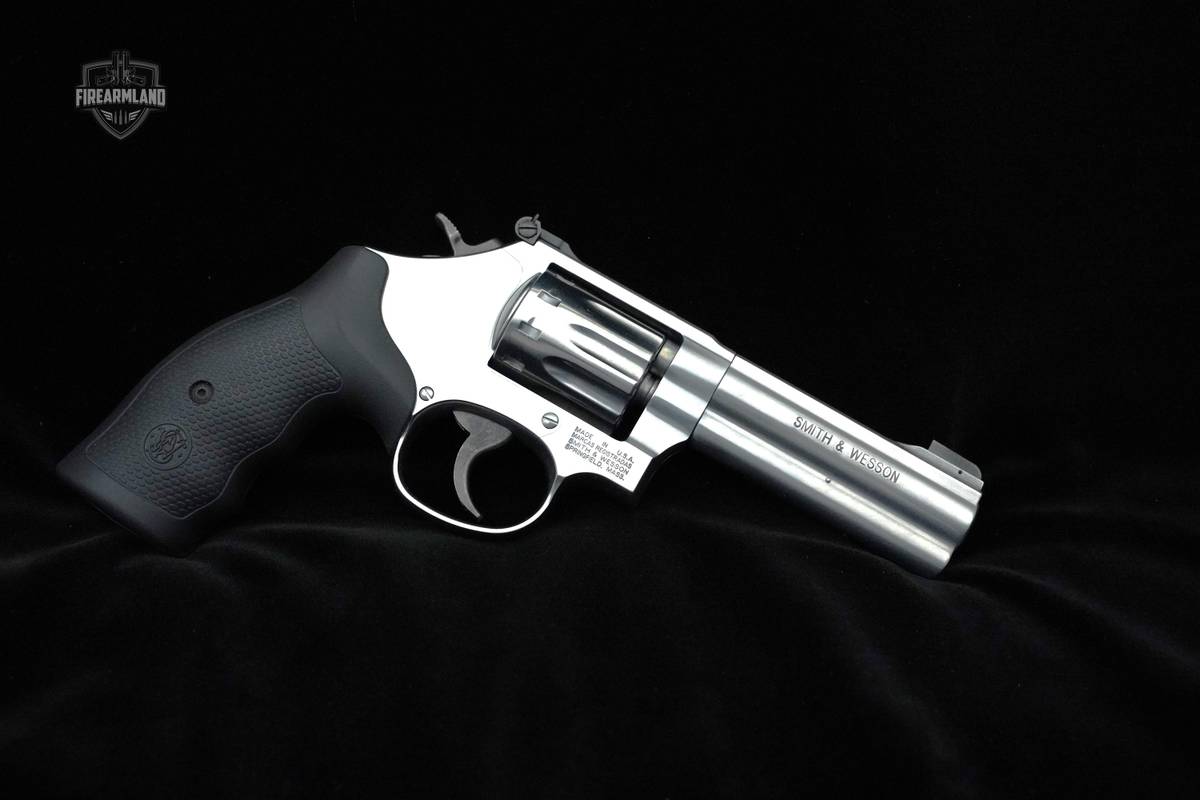 S&W 617-6 22LR Revolver Smith & Wesson 22LR 617-6 Revolver Model 617 S&W 22