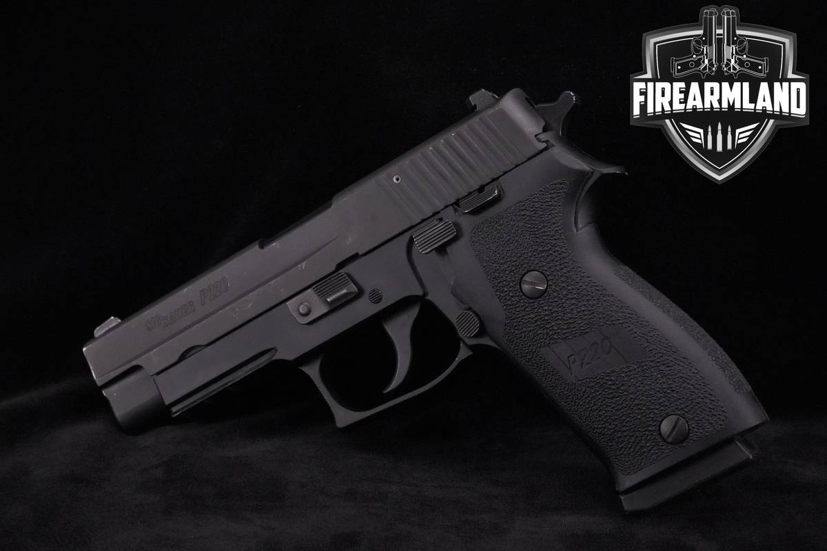 CARRY Sig Sauer P220 45-ACP 4.4" Sig-Sauer P220 P-220 3-MAGS & OG-CASE