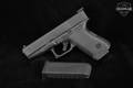 Glock 19 GEN 2 9mm Luger (9x19 Para) Black in Very Good Condition Image 2
