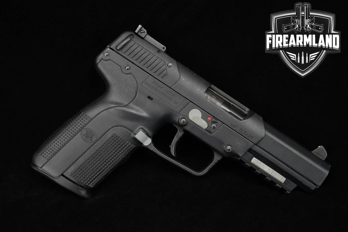 FN Five-seveN 5.7x28 4.75" FN-Five-seveN 5-7 +3 MAGS & ORIG CASE