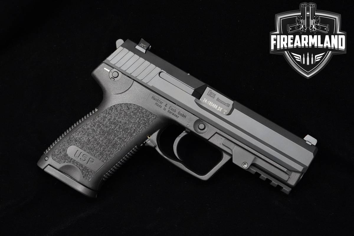 Heckler & Koch (H&K-HK) USP V1 9mm 4.25" H&K-HK +3 MAGS & ORIG CASE
