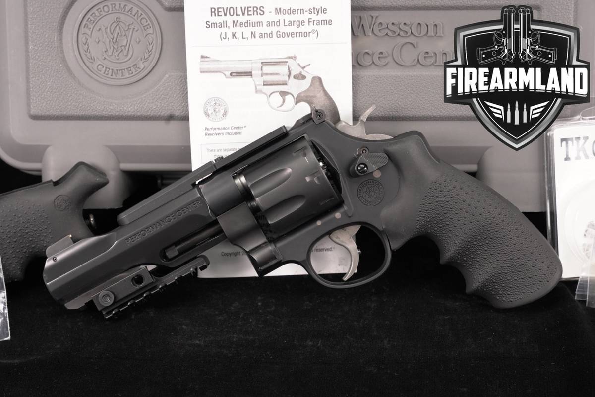 Smith & Wesson Model 327 Performance Center S&W TRR8 5" M327 +ORIG CASE