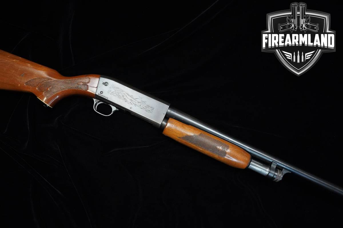 1977 Ithaca Model 37 Featherlight 12-Gauge 30" Blued Ithaca 37 M37 2 3/4"