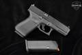 Glock 19 Gen5 MOS 9mm Luger (9x19 Para) nDLC in Excellent Condition Image 2