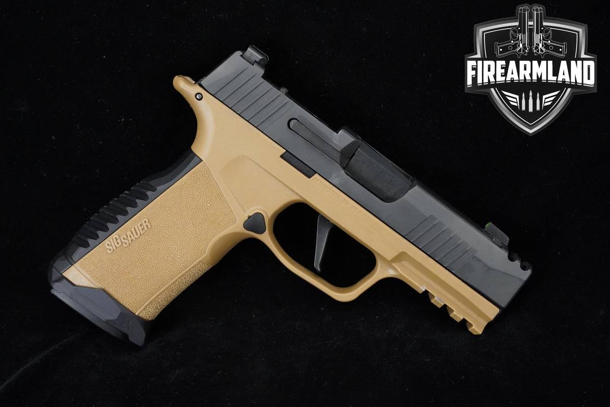 Sig Sauer P365 XMacro Comp 9mm Sig-Sauer P365-XMacro-Comp +2 MAGS & CASE