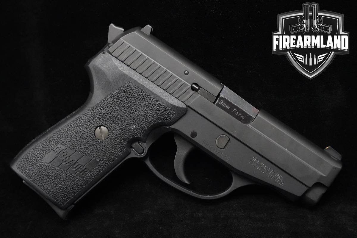 Sig Sauer P239 9mm 3.5" Nitron Compact Sig-Sauer P-239 +2 MAGS & ORIG CASE