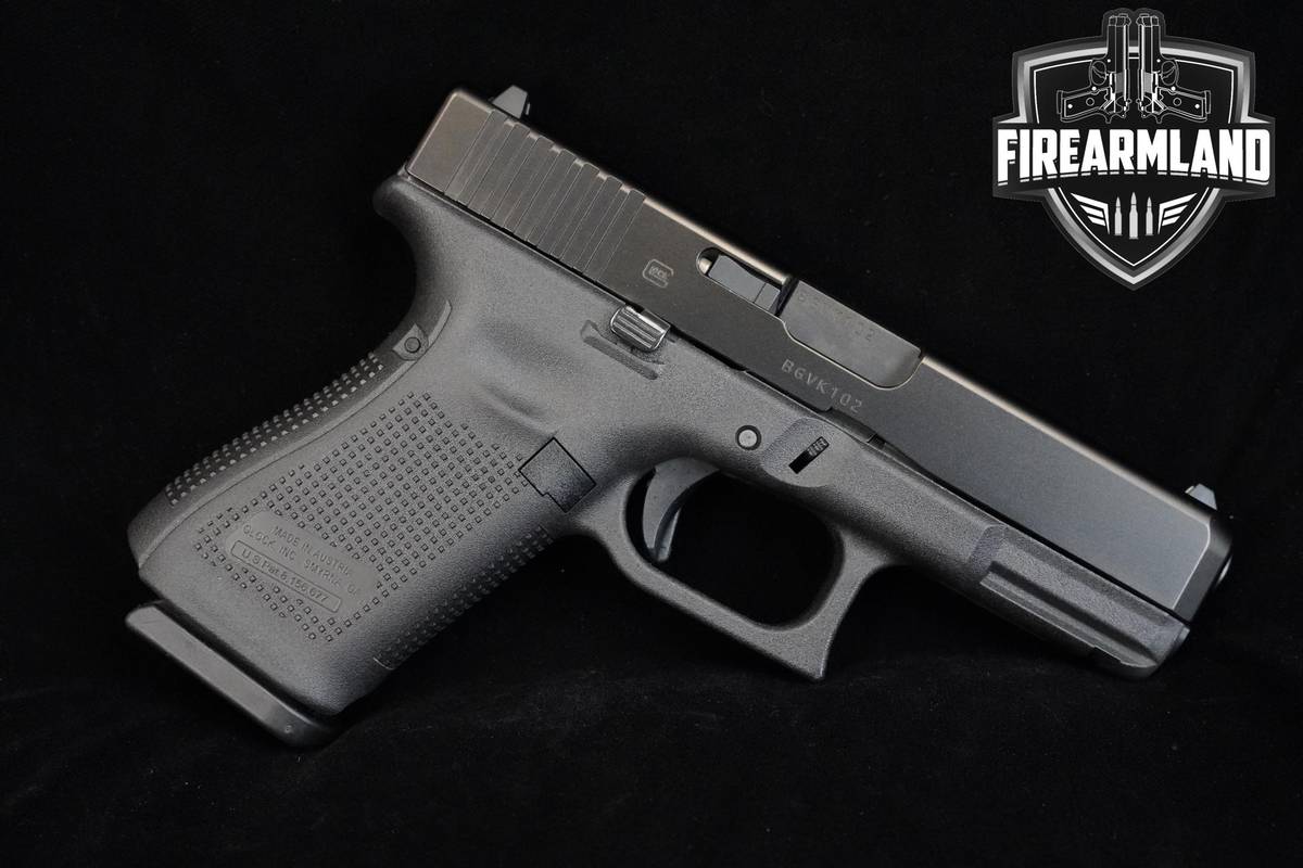 Glock 19 Gen5 9mm Glock G19 Gen-5 +3 MAGS, ORIG CASE & HOLSTER