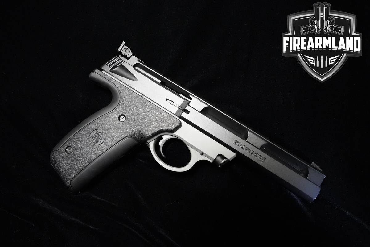 Smith & Wesson (S&W) Model 22A-1 22LR 5.5" S&W 22A-1 +2 MAGS & ORIG CASE