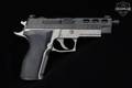 Shield Sights P226 9mm Luger (9x19 Para) Matte Silver in Excellent Condition Image 3