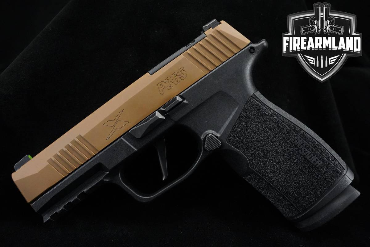 LIKE-NEW Sig Sauer P365 XMacro 9mm Two-Tone Coyote P365 P-365 X-Macro 2MAGS