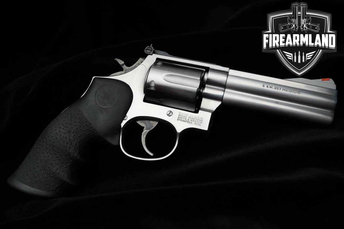 Smith & Wesson (S&W) 686-4 357 Magnum 4" 686-4 S&W Model 686 DA/SA