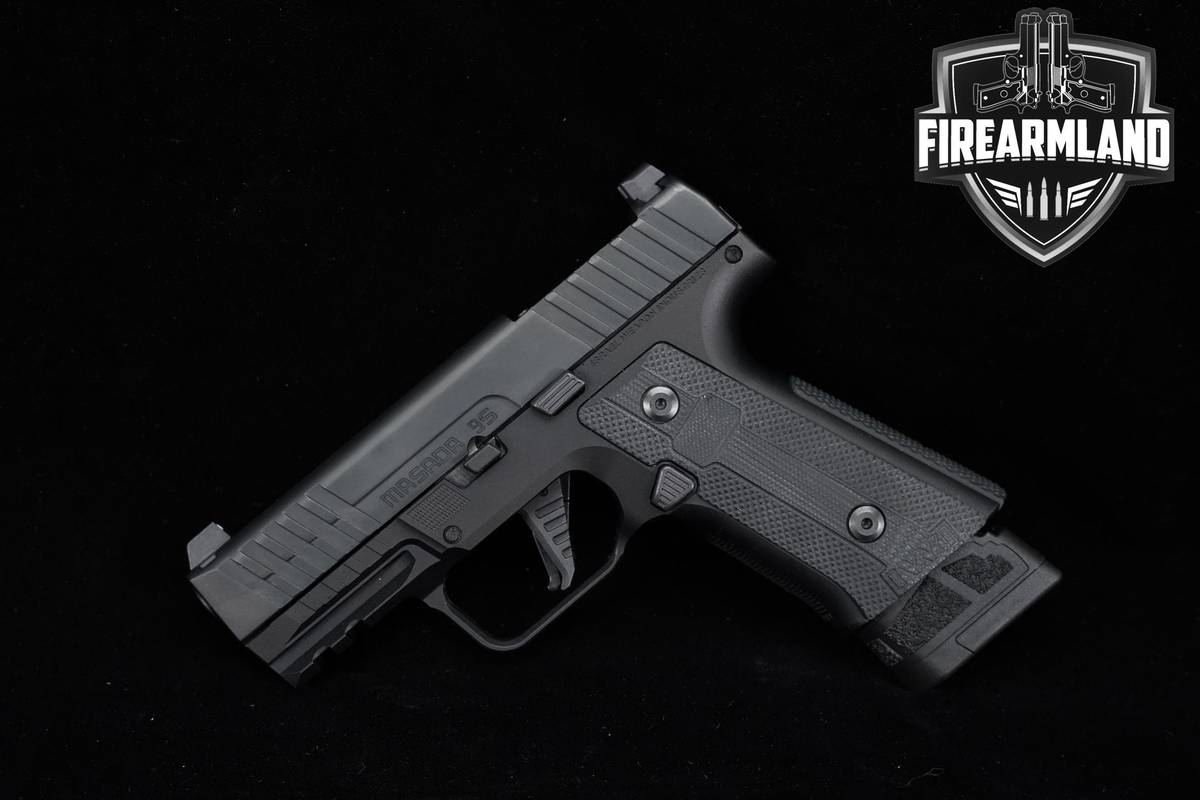 IWI Masada 9S Commander Mischief Machine Collaboration 9mm +2MAGS & OG CASE