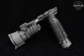 SureFire Millennium M910A Picatinny Vertical Foregrip Weapon Light QD Black in Excellent Condition Image 2