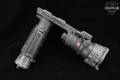 SureFire Millennium M910A Picatinny Vertical Foregrip Weapon Light QD Black in Excellent Condition Image 3