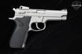 Smith & Wesson (S&W) Model 5906 3rd Generation 9mm Luger Stainless in Very Good Condition Image 3