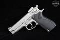 Smith & Wesson (S&W) Model 5906 3rd Generation 9mm Luger Stainless in Very Good Condition Image 4