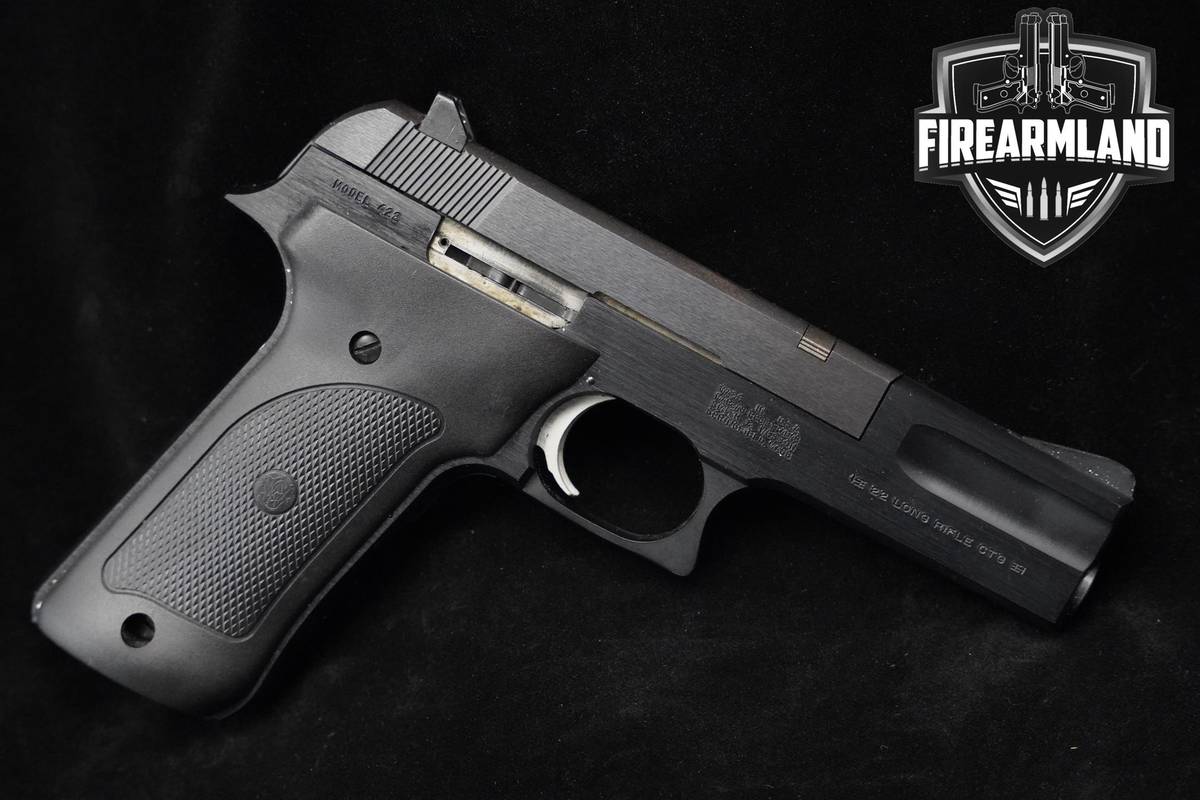 Smith & Wesson S&W Model 422 22LR Blued S&W 422 M-422 +2 MAGS & HOLSTER