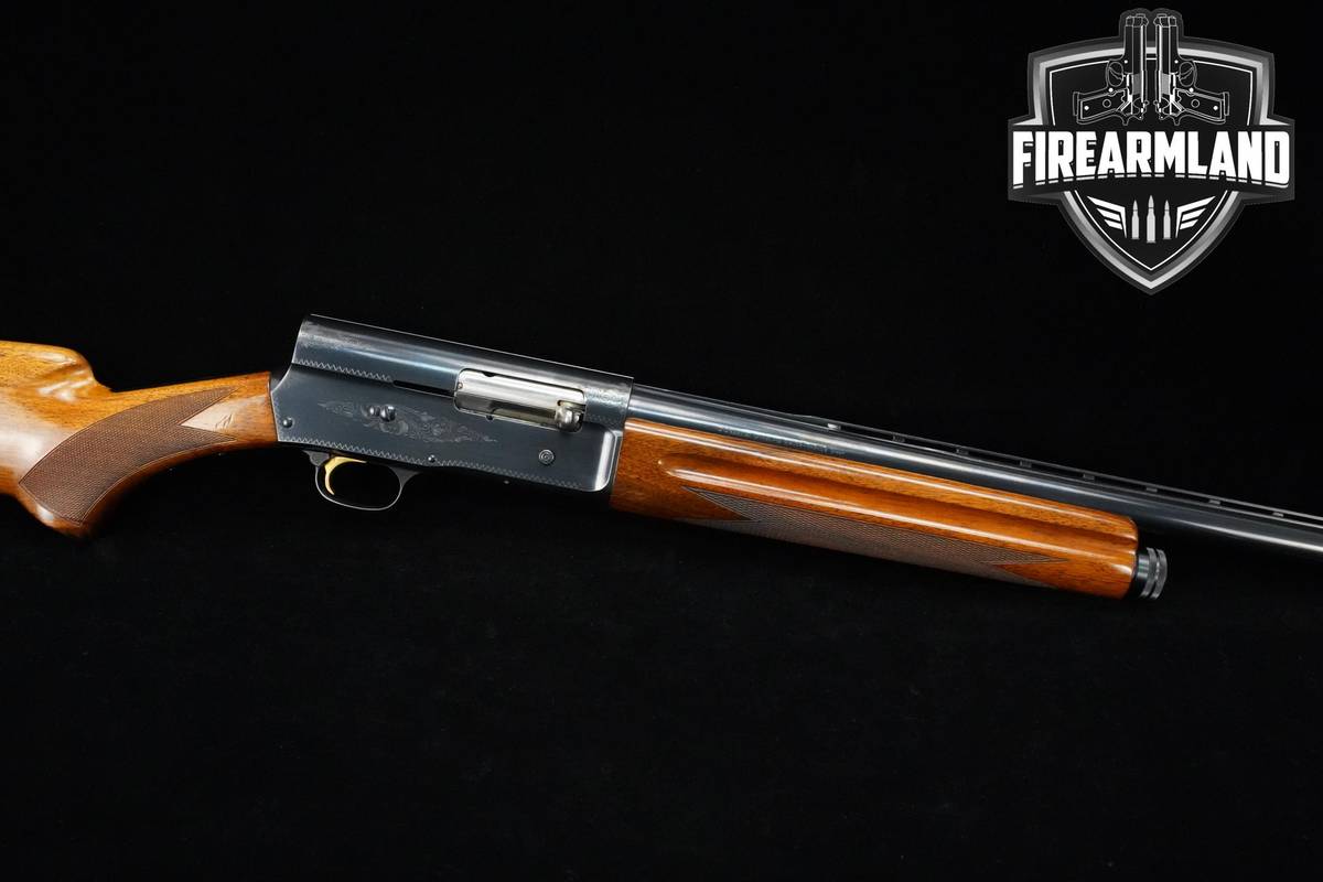 VINTAGE 1967 Browning Auto-5 Light Twelve 12-Gauge 27.5" Browning-Auto-5 A5